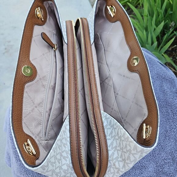 NWT Michael kors shoulder bag - Picture 6 of 15